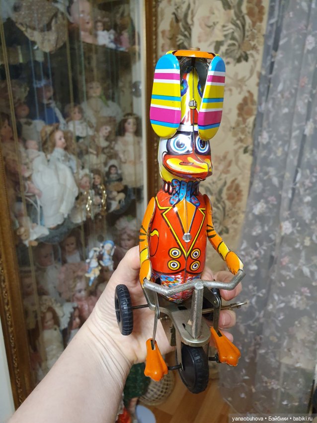 Заводная винтажная игрушка в родной коробке. Китай (фото 4)