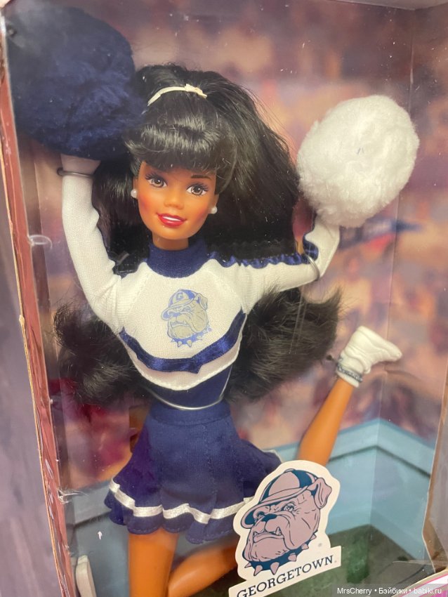 Девочка чирлидер / Georgetown University Barbie Cheerleader