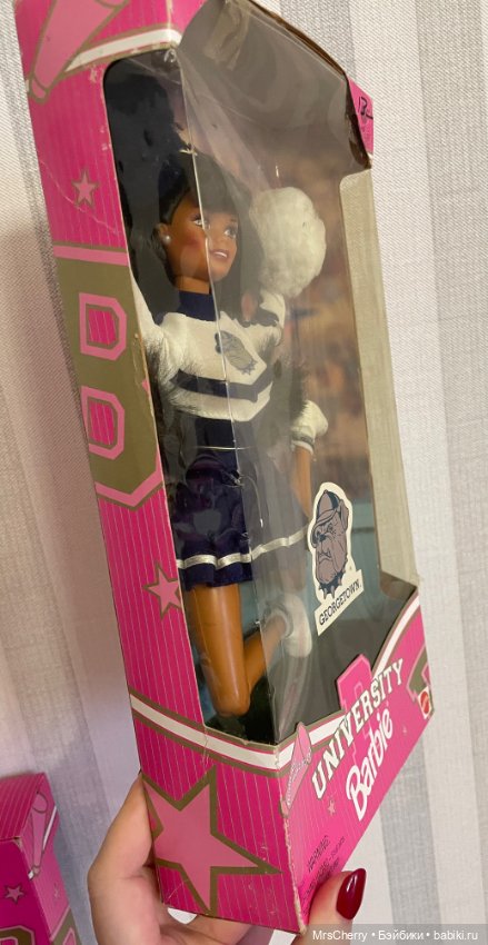 Девочка чирлидер / Georgetown University Barbie Cheerleader (фото 4)
