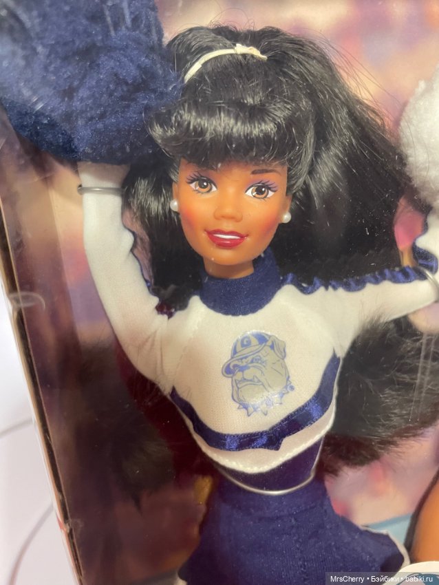 Девочка чирлидер / Georgetown University Barbie Cheerleader