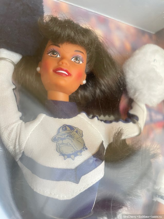 Девочка чирлидер / Georgetown University Barbie Cheerleader (фото 9)