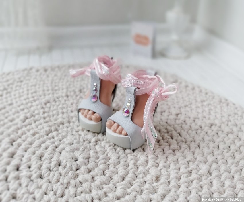Туфли в ассортименте на каблуках на Paola Reina BJD (фото 6)