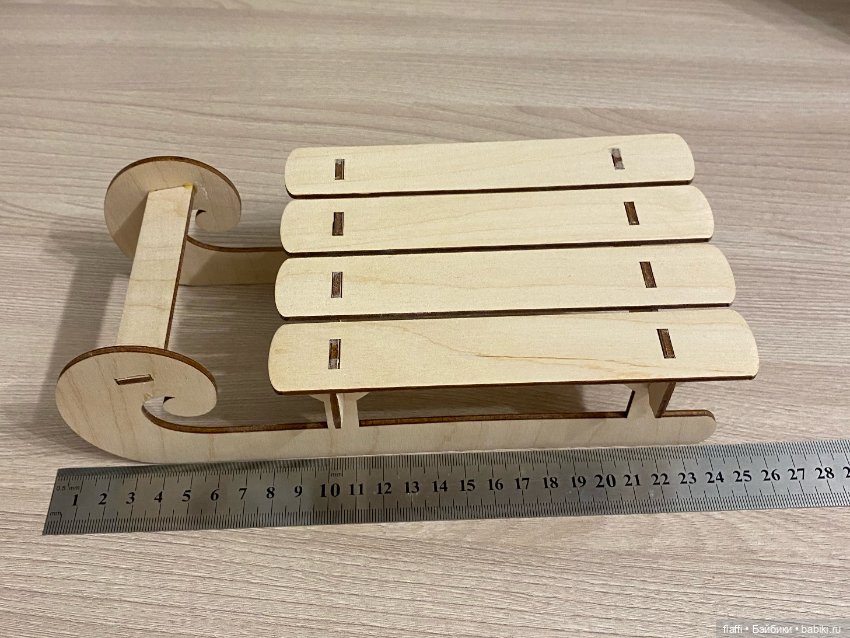 Санки для кукол (размер саней 24×11 см) (фото 2)