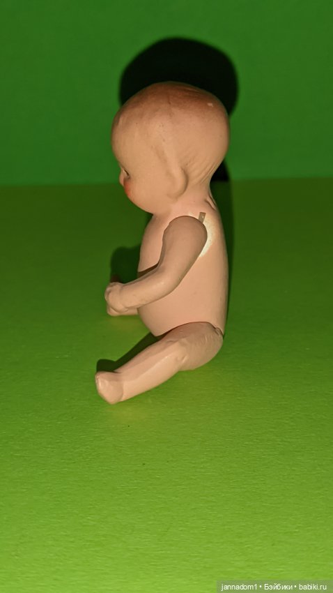 Керамический пупсик Hertwig 1508, высота 8 см (фото 4)