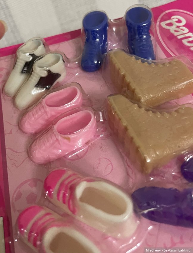 Набор обуви для Барби / Barbie little extras / Комплект для куколок формата Стейси (фото 6)