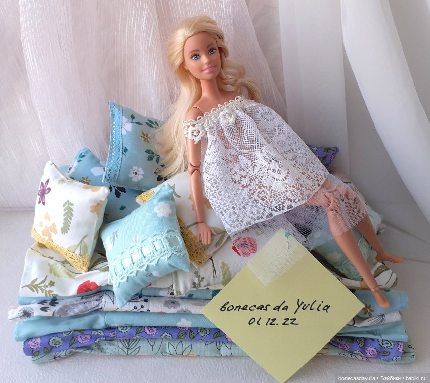 Постель кукольная Постельное белье для кукол формата 1/6 Barbie Blythe и других Барби Блайз (фото 7)
