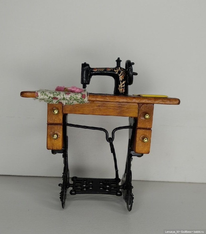 Швейная машинка сувенирная, подойдёт для кукольного домика 1/12, новая (фото 4)