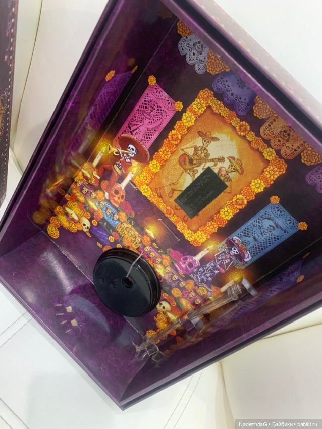 Коробка с подставкой Barbie Dia De Muertos 3 , Диа Де Муэртос 3 (фото 3)