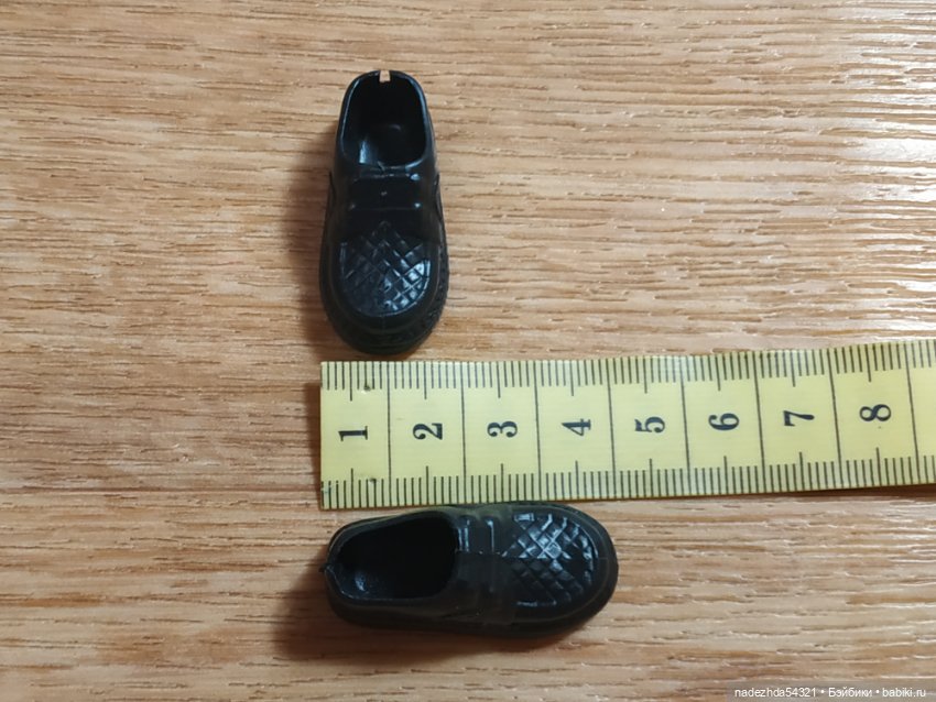 Нестандартная обувь для Кена