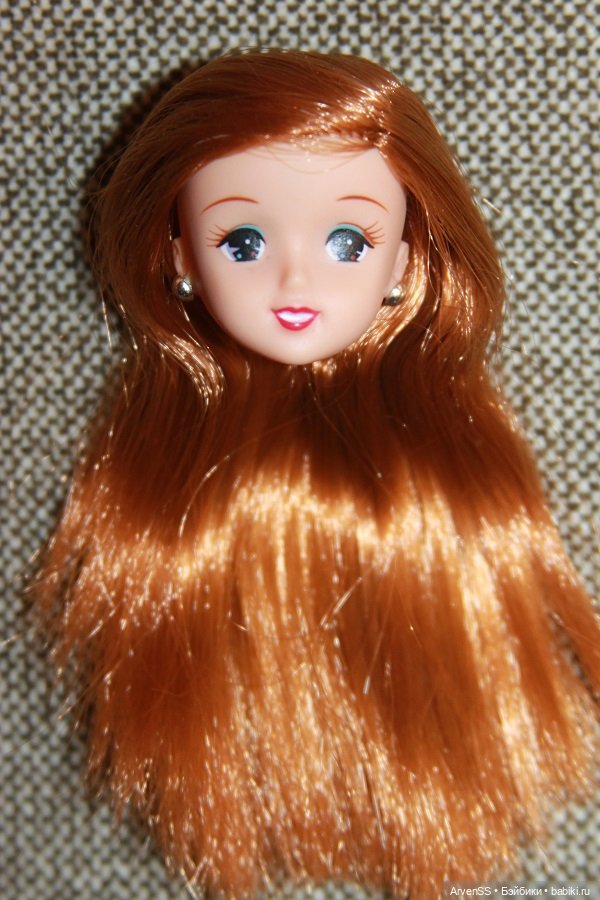 Голова Орие Каяма (мамы Ликки 5 поколения) компании Такара