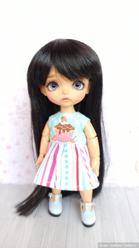 Парики 5-6" - Длинный прямой с челкой, 4 цвета (фото 2)