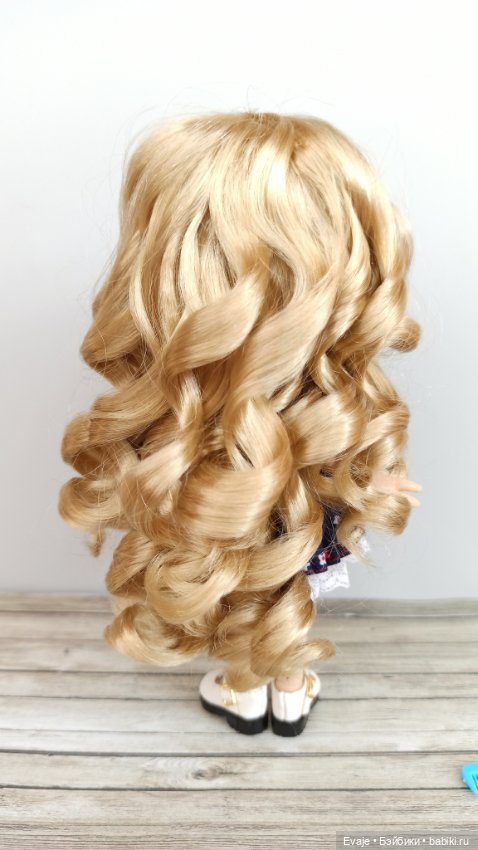 Парик 6-7" - Локоны без челки, пшеничный блонд (фото 2)