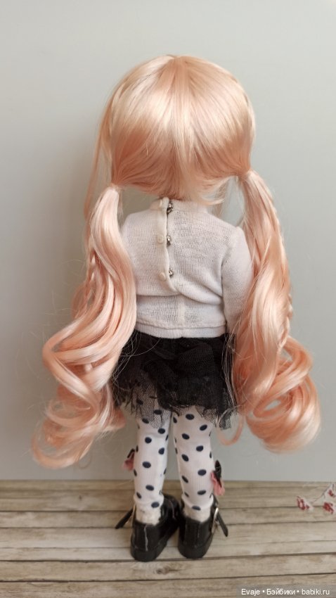 Парик 6-7" - Хвосты волнистые с косичкой (фото 3)