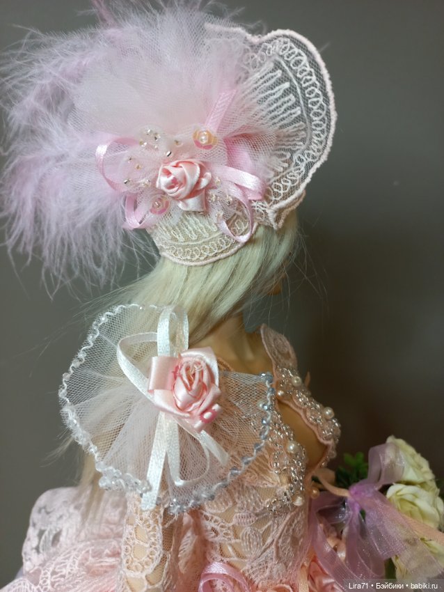 !!!Королевский комплект из платья, шубки, шляпки, трусиков, чулок, подвязки, клатча, броши и букета (фото 6)