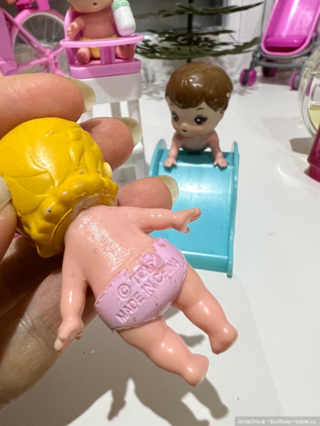 Малыши Takara комплект 3 пупсика с аксессурами (фото 3)