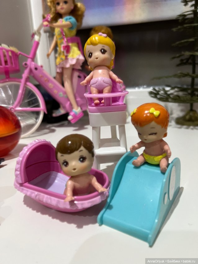 Малыши Takara комплект 3 пупсика с аксессурами (фото 9)