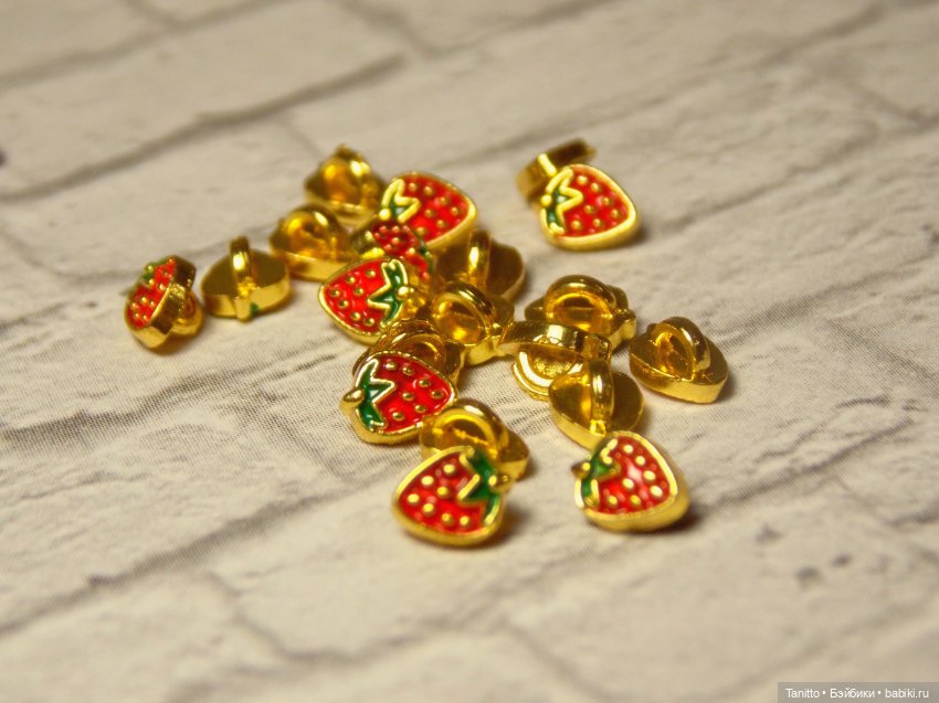 Пуговки "клубничка" — Другие инструменты для кукол (фото 2)