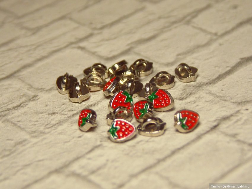 Пуговки "клубничка" — Другие инструменты для кукол (фото 3)