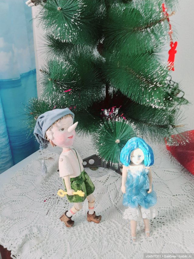 Отличный подарок-Буратино деревянный