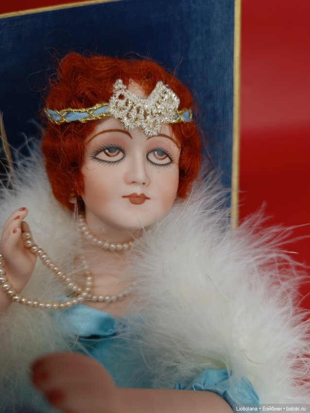 Фарфоровая кукла - половинка. Музыкальная. Шарманка. США