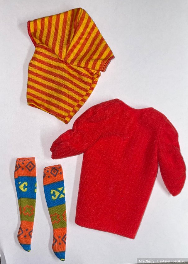 Частичные наборы одежды для Барби из серии United Colors of Benetton (фото 7)