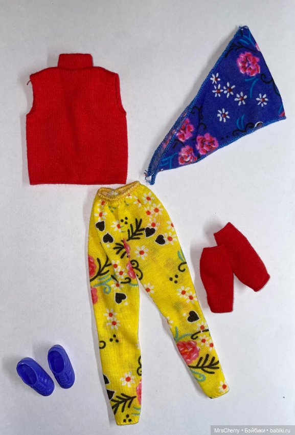 Частичные наборы одежды для Барби из серии United Colors of Benetton (фото 9)