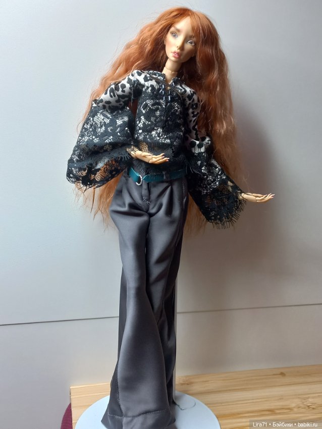 Брюки и блуза из натурального шелка для худеньких девочек 1/4