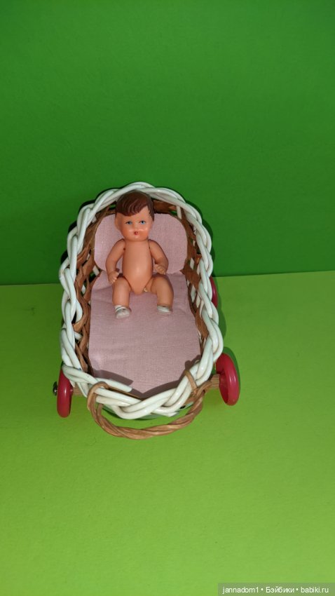 Плетёная коляска для пупсиков, размер 12 см (фото 5)