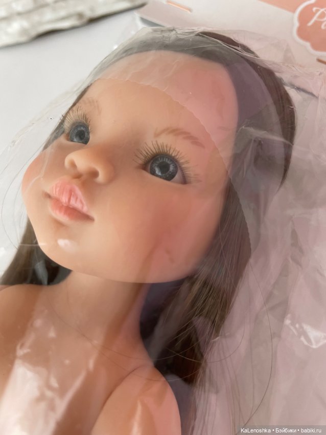 Мали с боковым пробором, каштановыми волосами, серыми глазами Паола Рейна(Paola Reina), нюд (фото 9)