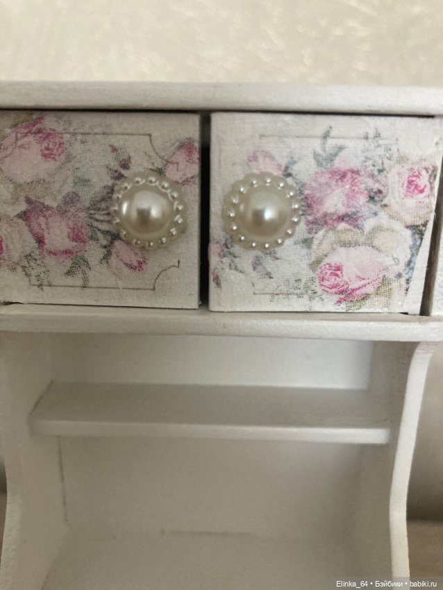 Буфет для кукольного дома