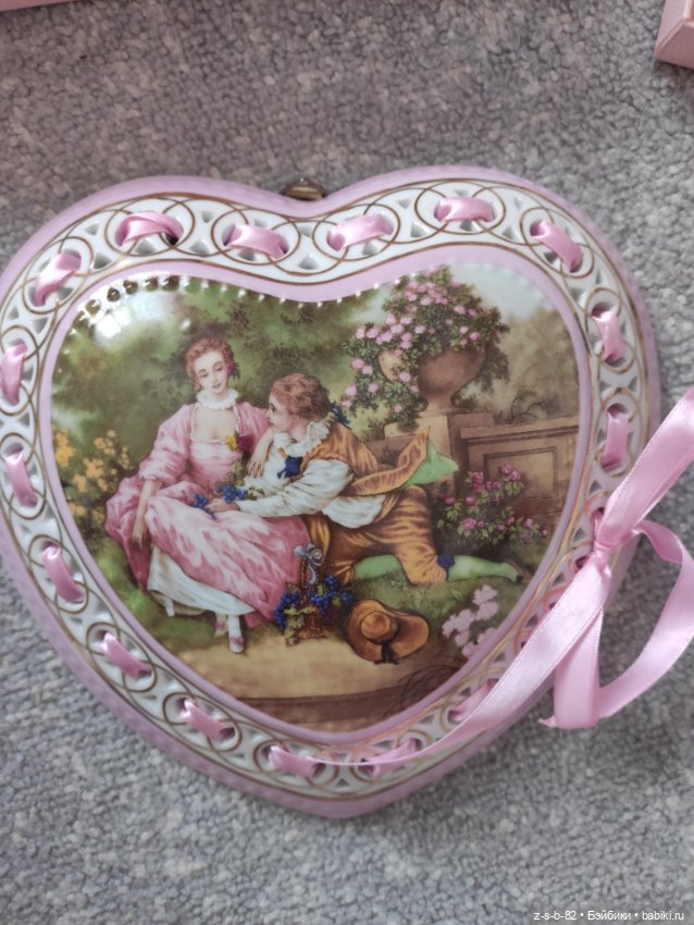 Фарфоровая плакетка — Статуэтки (фото 5)