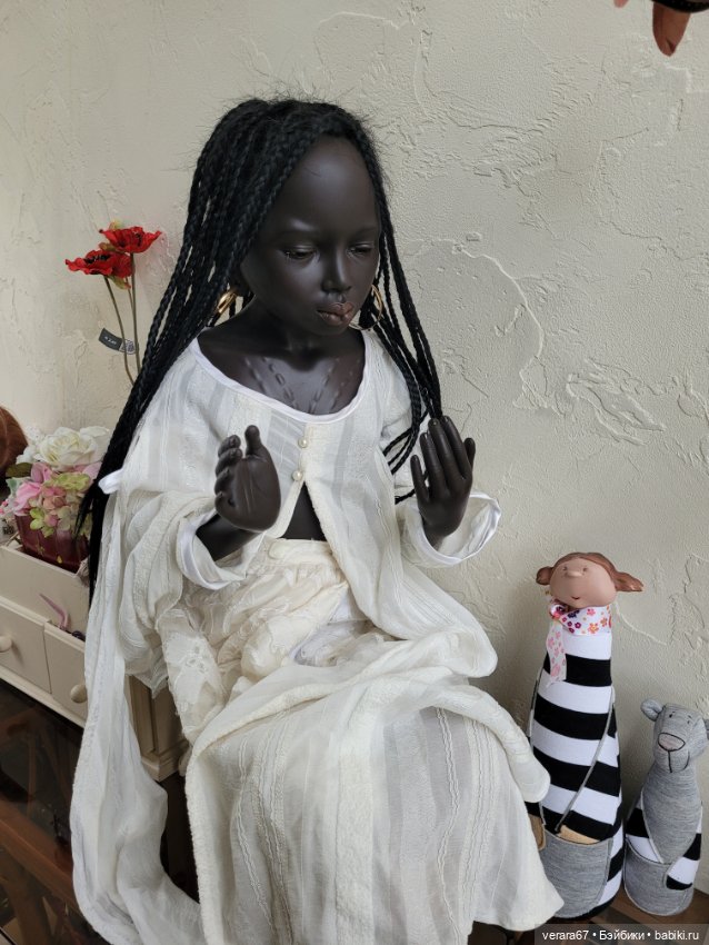 Прекрасная чернокожая красавица Nkike 2 от Philip Heath,1996г