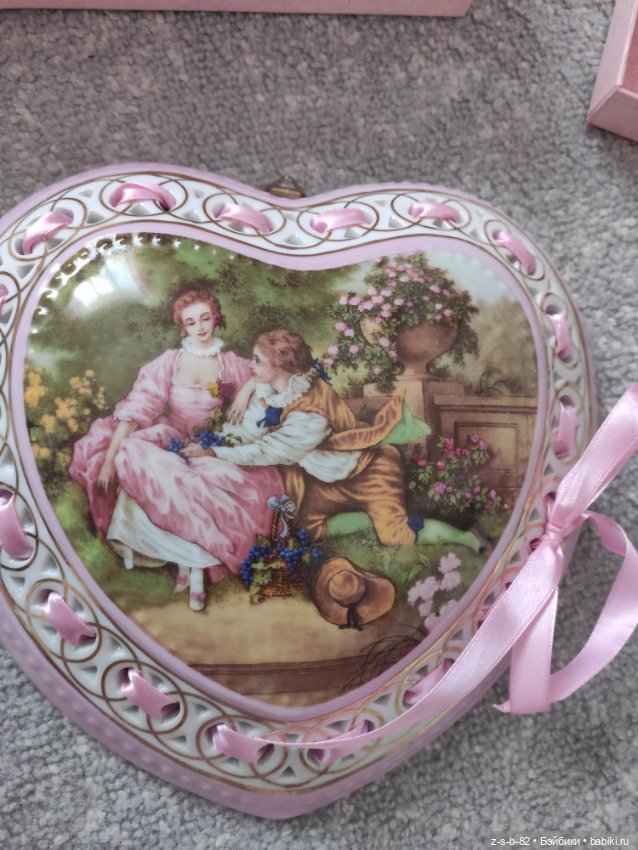 Фарфоровая плакетка — Статуэтки (фото 7)