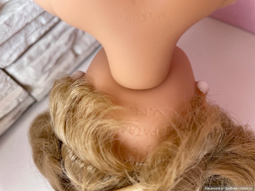 Клепа, Клео, Клеопатра с медовыми глазками, пшеничными волосами на теле 17 года