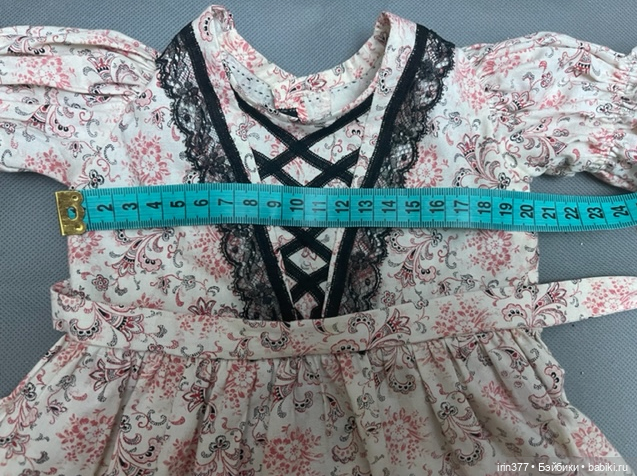 Платье для антикварной куклы