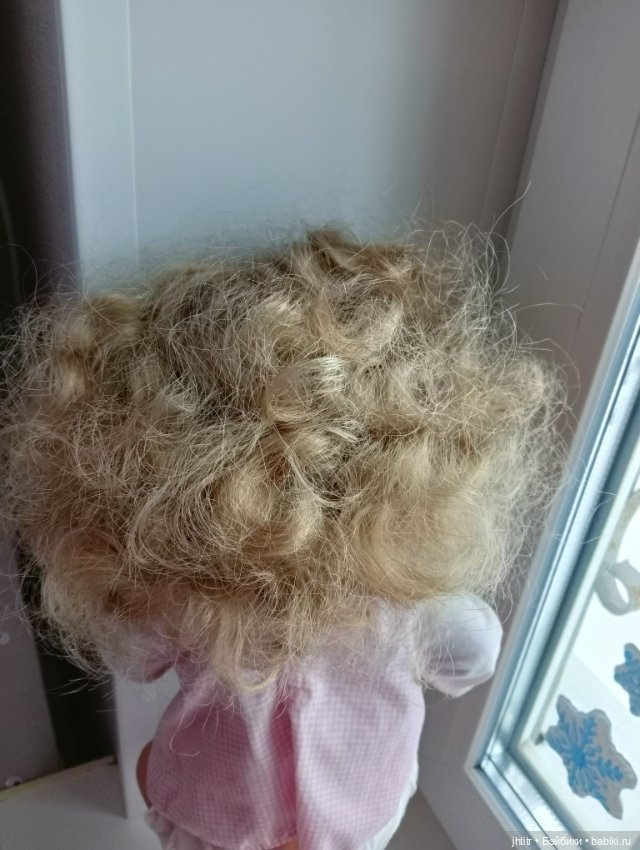 Паричок на куклу ,размер указан 12 (фото 2)