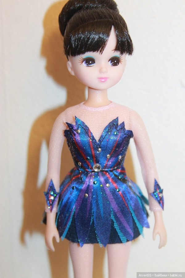 Лимитный выпуск Mao Asada Licca-chan doll set with frame stamp limited figure skating (фото 4)