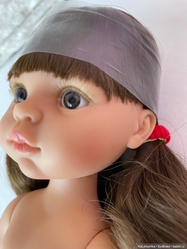 Кэрол с хвостиками и челкой, карими глазами, Паола Рейна(Paola Reina), нюд