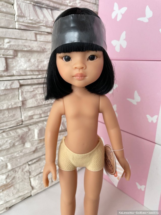 Лиу с каре и чёлкой, чёрными волосами, чёрными глазами Паола Рейна(Paola Reina), нюд (фото 2)