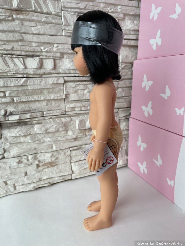 Лиу с каре и чёлкой, чёрными волосами, чёрными глазами Паола Рейна(Paola Reina), нюд (фото 6)