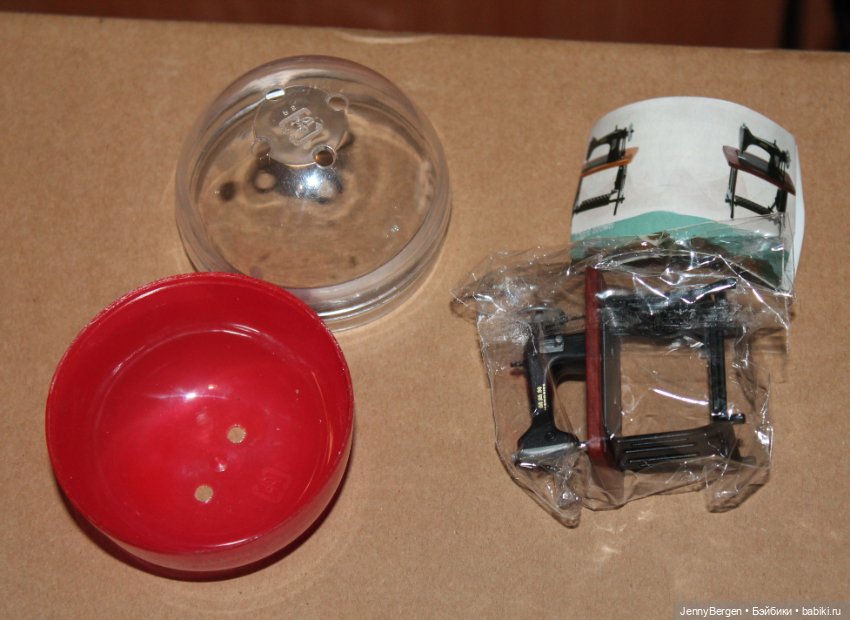 Миниатюрная швейная машинка (фото 4)