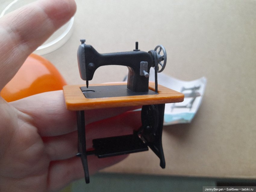 Миниатюрная швейная машинка (2) (фото 4)
