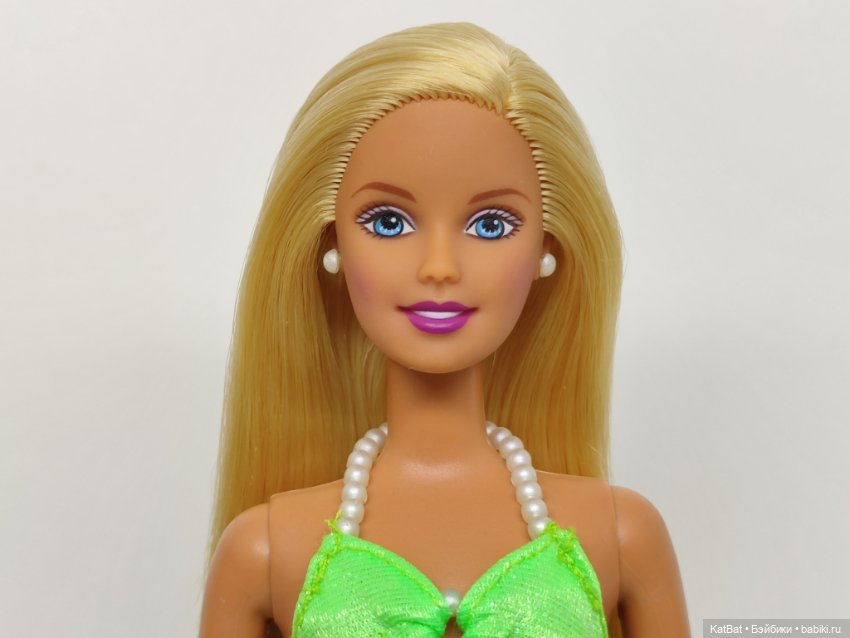 Hi barbie. Button Blast Barbie Mattel, 2002.