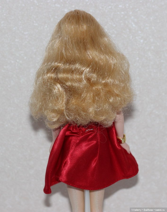 Home For The Holidays Barbie (фото 3)