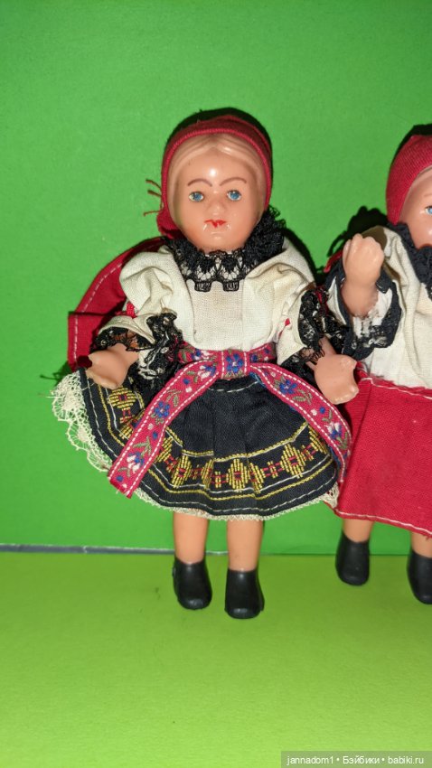 Куколки резиновые в национальных костюмах, Чехословакия, высота 15 см (фото 6)