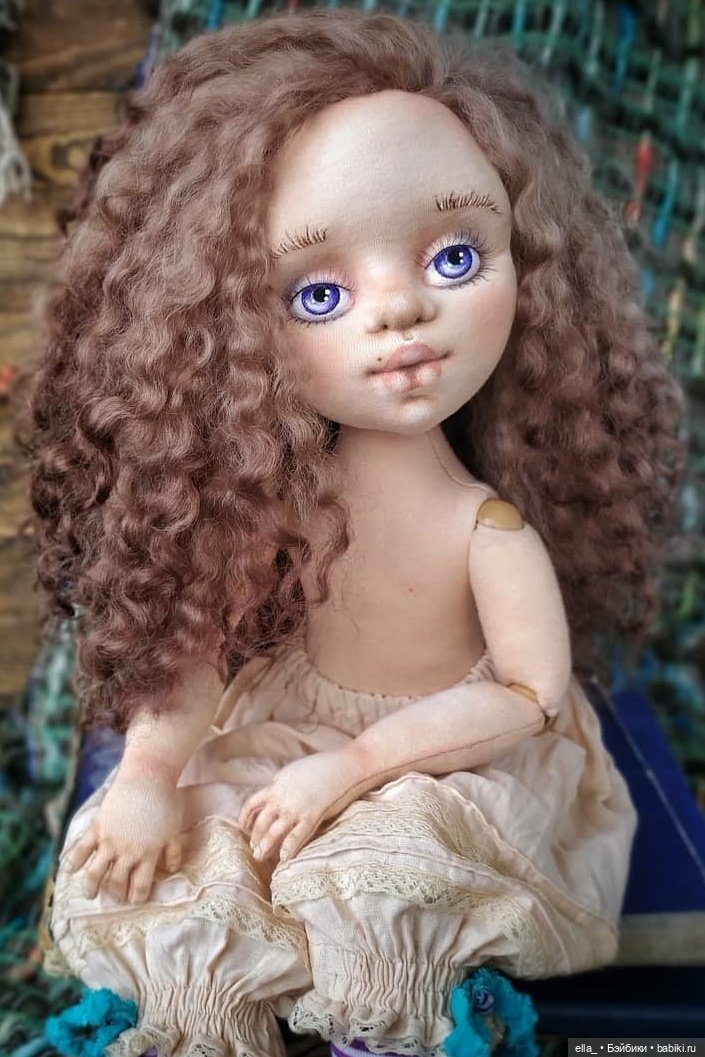 Авторская текстильная интерьерная кукла (фото 4)