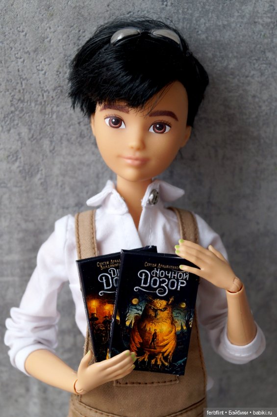 Книги серии "Дозоры" №2 в масштабе 1:6 (фото 5)