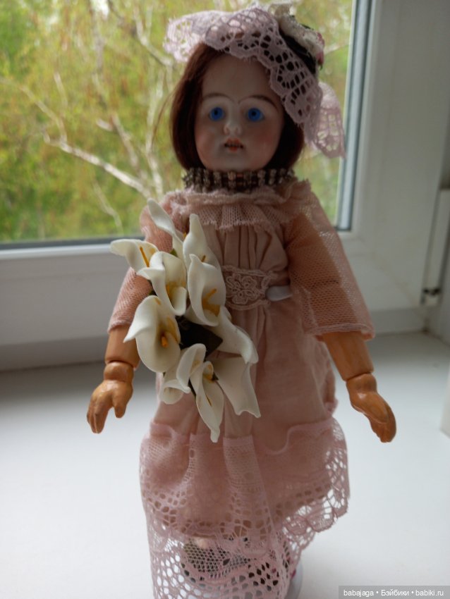 Антикварная маленькая кукла (фото 2)