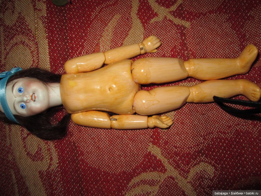 Антикварная маленькая кукла (фото 5)