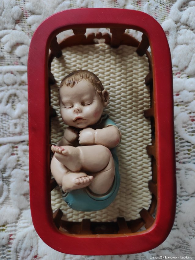 Малыш из резин в колыбели (фото 2)